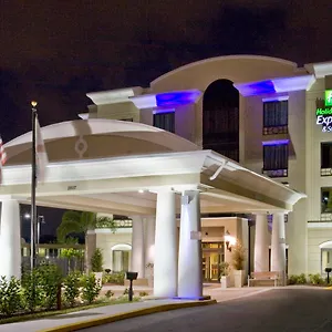 Express & Tampa-usf-busch Gardens By Ihg 2* Tampa